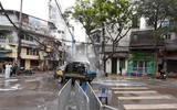 Cách ly, khử trùng phố Trúc Bạch phòng chống dịch Covid-19 lây lan